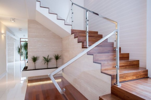 Conception, fabrication et pose d’escalier en bois sur mesure Saint‑Marcellin